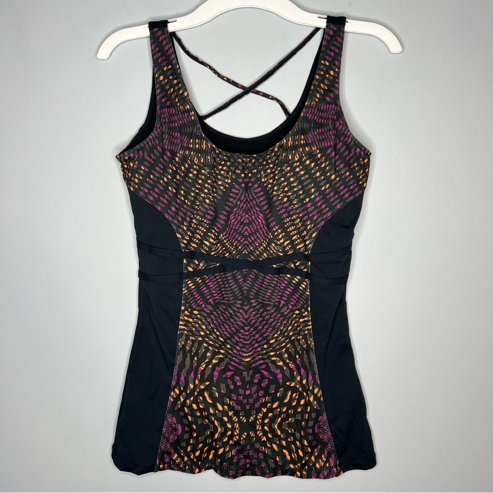 Fabletics Hawthorne Tank Built in Shelf Bra